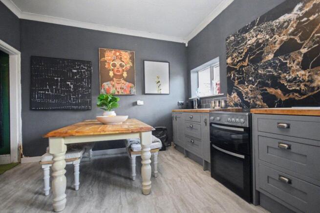 2 bed Detached for sale Image 8