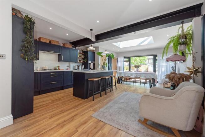 Open Plan Kitchen & Diner.jpg