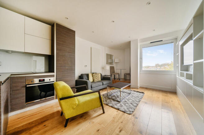 1382758-5-691c5b6...