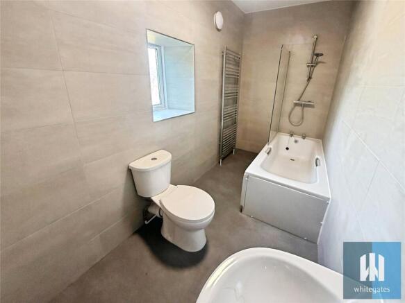 2 bed Terraced to rent Image 10
