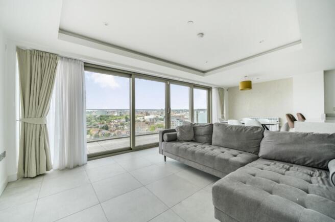 1340410-6-689e72be87a56