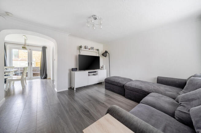 1410777-3-698afab...