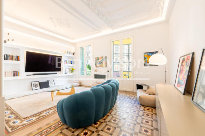 Exquisito-y-luminoso-piso-modernista-reformado-...