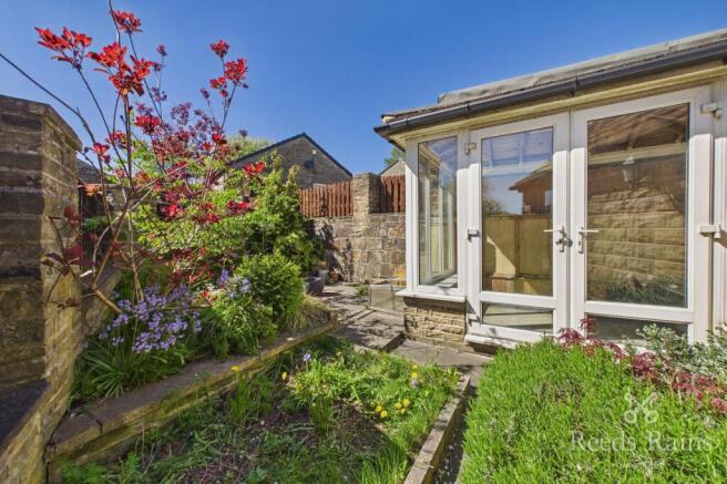2 bed Detached for sale Image 4
