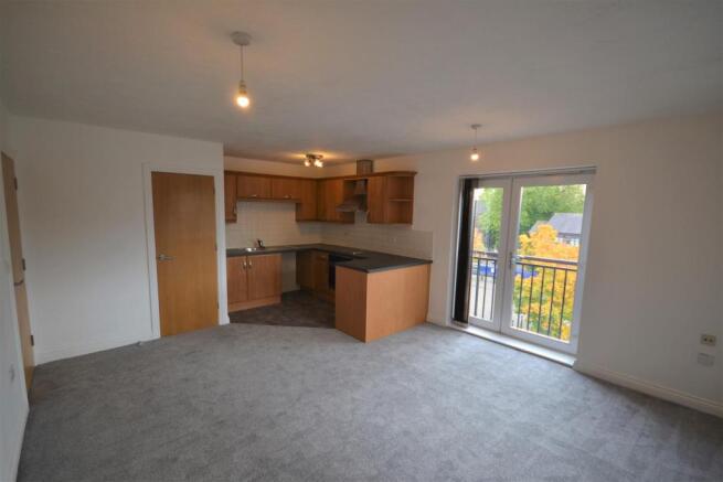 Living dining kitchen