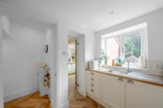 3 bed Semi-Detached for sale Image 11