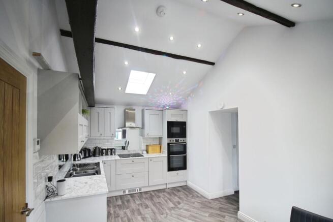 3 bed Not Specified for sale Image 6