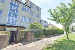 36, Leigh Heath Court, London Road, Leigh-on-sea SS9 2QP
