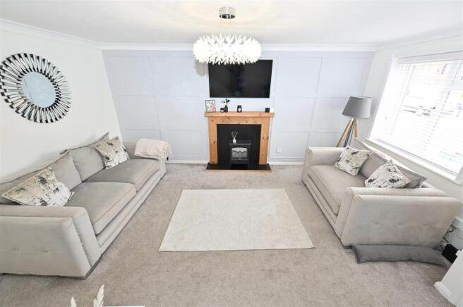 3 bed Detached for sale Image 4