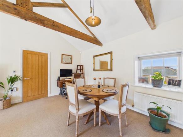 2 bed Apartment for sale Image 8