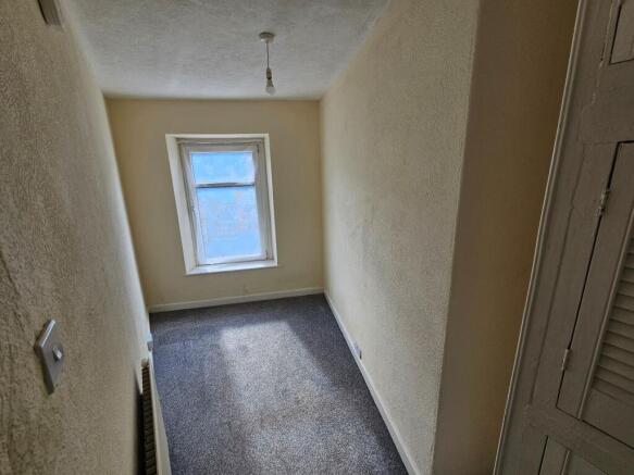 2 bed Terraced to rent Image 9