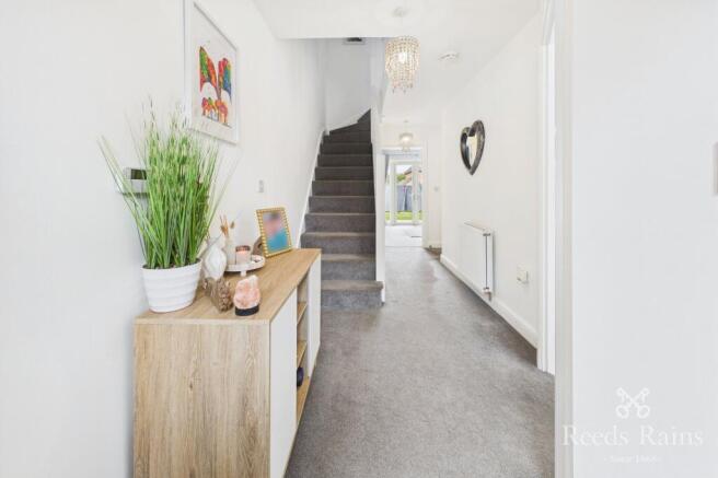 3 bed Semi-Detached for sale Image 6
