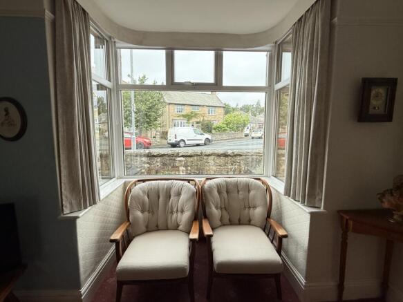 3 bed Semi-Detached for sale Image 5
