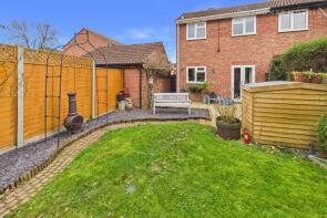 17, Raleigh Close, St. Neots PE19 8NN