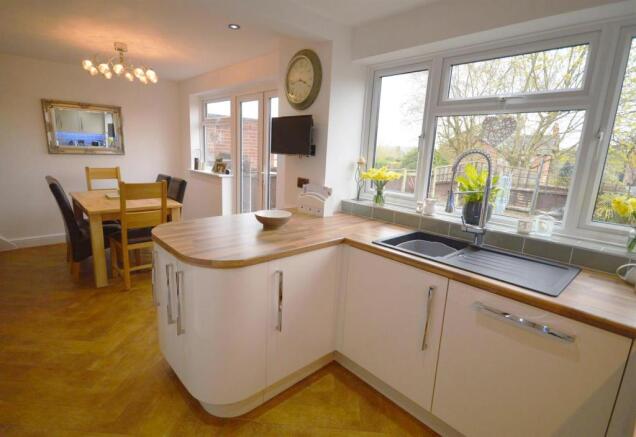 Open Dining Kitchen