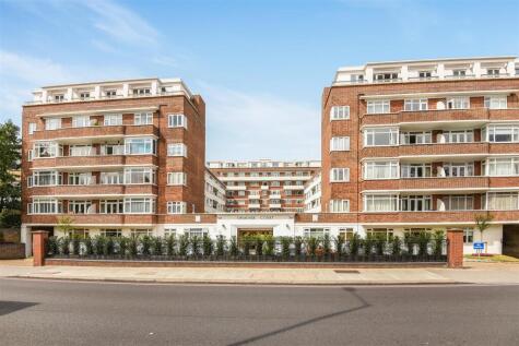 Upper Richmond Road, London