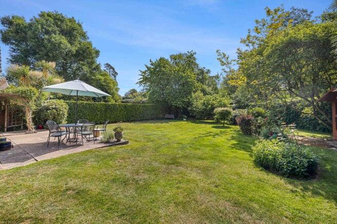 Side view rear garden