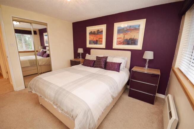Bedroom 1.JPG
