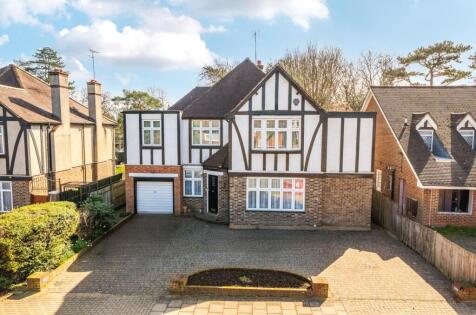Dalkeith Grove, Stanmore, HA7