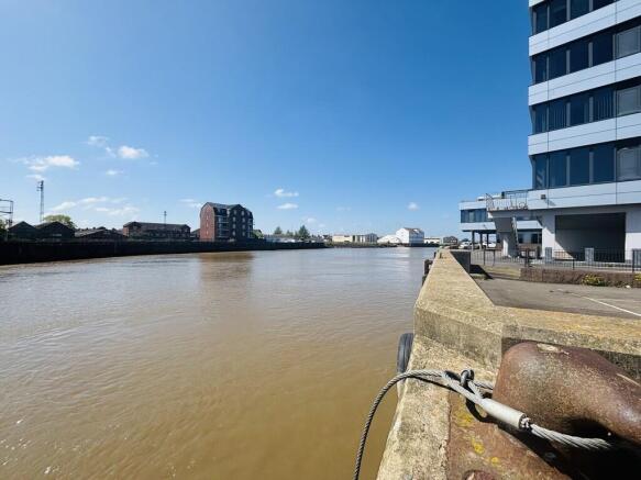 North Quay, Great Yarmouth photo 4