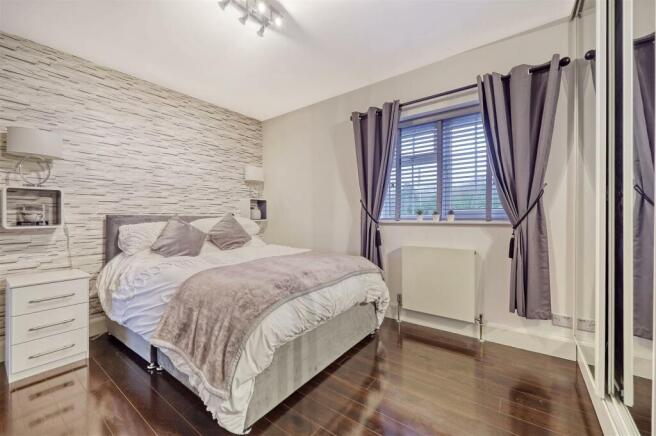 48 Parkfelds Bed 2 2.jpeg