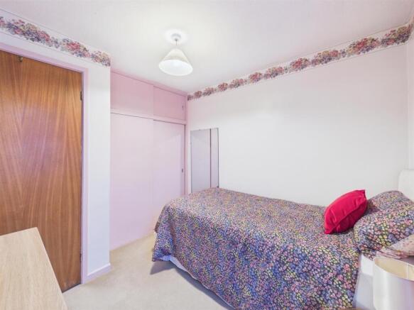 3 bed Semi-Detached for sale Image 8