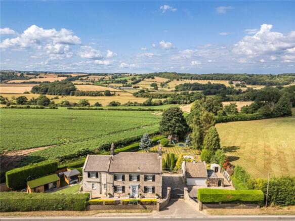 4 bed Detached for sale Image 12