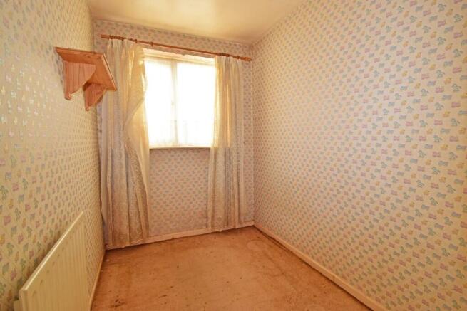 2 Bourne Avenue, bed 3.jpg