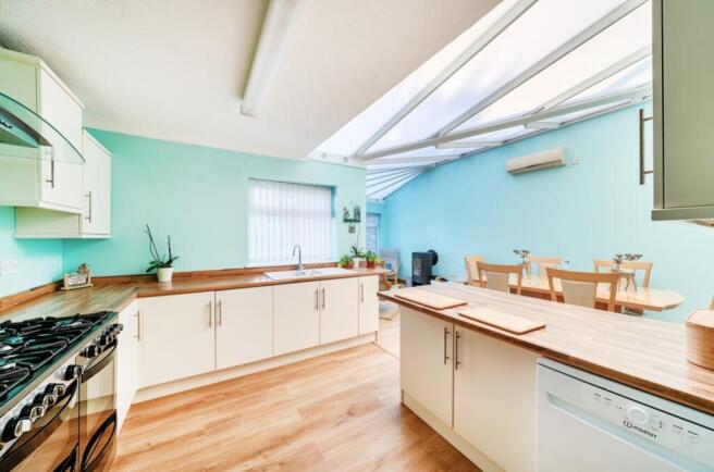 1381281-8-69204bb93420a