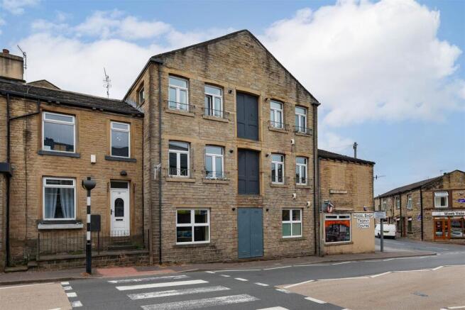 1 bed Apartment to rent Image 10