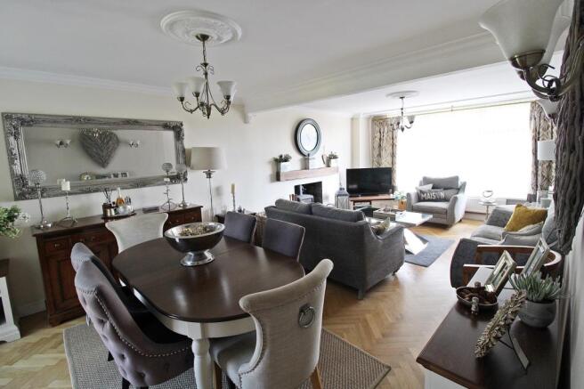 Lounge/diner
