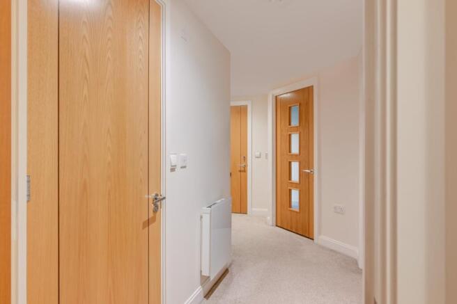 2 bed Flat for sale Image 11