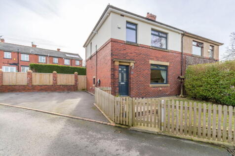 Warlow Drive, Oldham, OL3 7HE