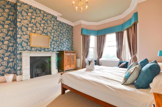 Bedroom 1.JPG