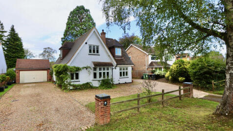 Holywell Close, Dunstable, LU6