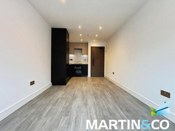 1 bed Apartment to rent Image 4