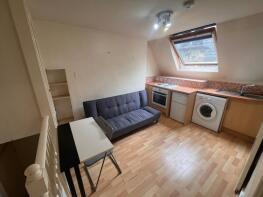 Flat 8, St Anns Grange, St Anns Lane, Burley, Leeds LS4 2SE