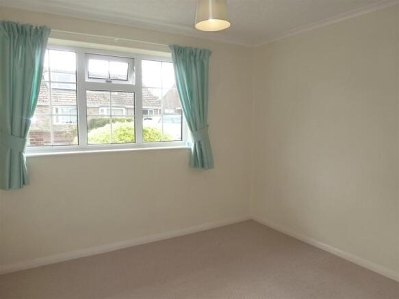 BEDROOM 2 (FRONT)