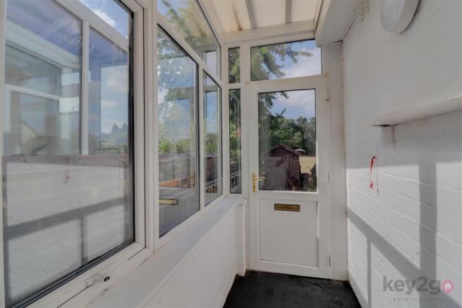 3 bed Terraced to rent Image 9