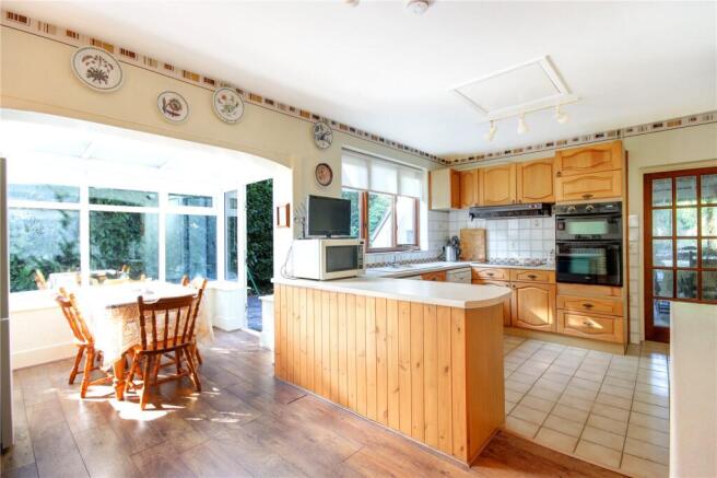 Kitchen/Breakfast Rm