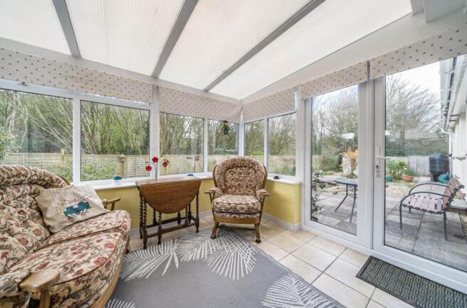 1434288-7-69c3bfc...