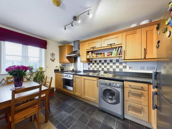 Kitchen/Dining Area