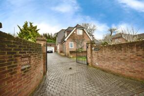 27 The Oaks, Castle Dene, Maidstone ME14 2NH