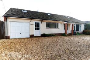 Roseacre, Comeytrowe Road, Trull, Taunton TA3 7NE