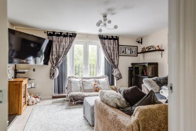 4 bed Town House for sale Image 5