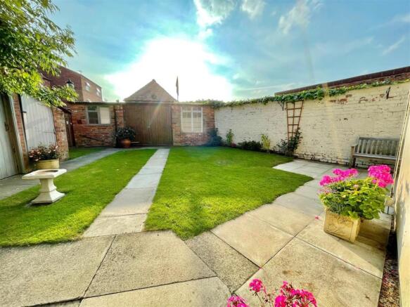 Garden.jpg