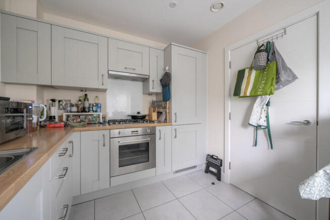 1433674-14-69c695...