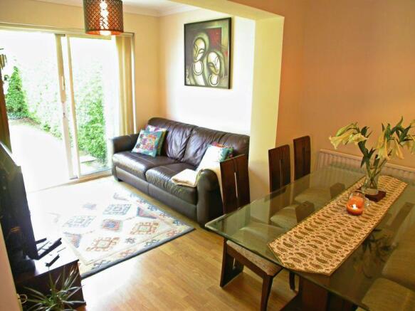 Sitting/Dining Room