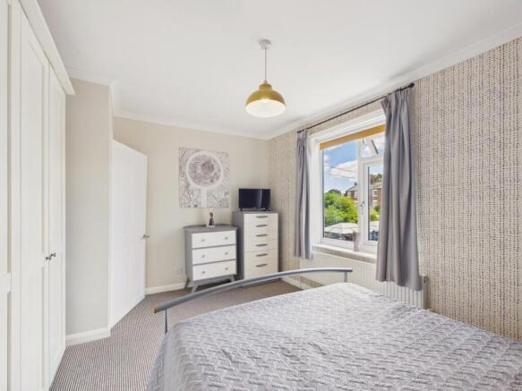 3 bed Terraced for sale Image 11