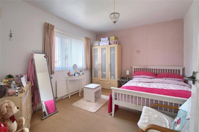 3 bed Semi-Detached for sale Image 9